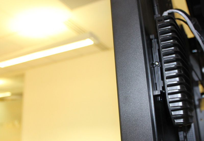 fanless pc behind digital screen fanless pc behind digital screen