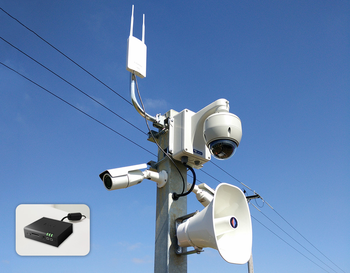 FITPC2 enclosed within camera FITPC2 enclosed within camera